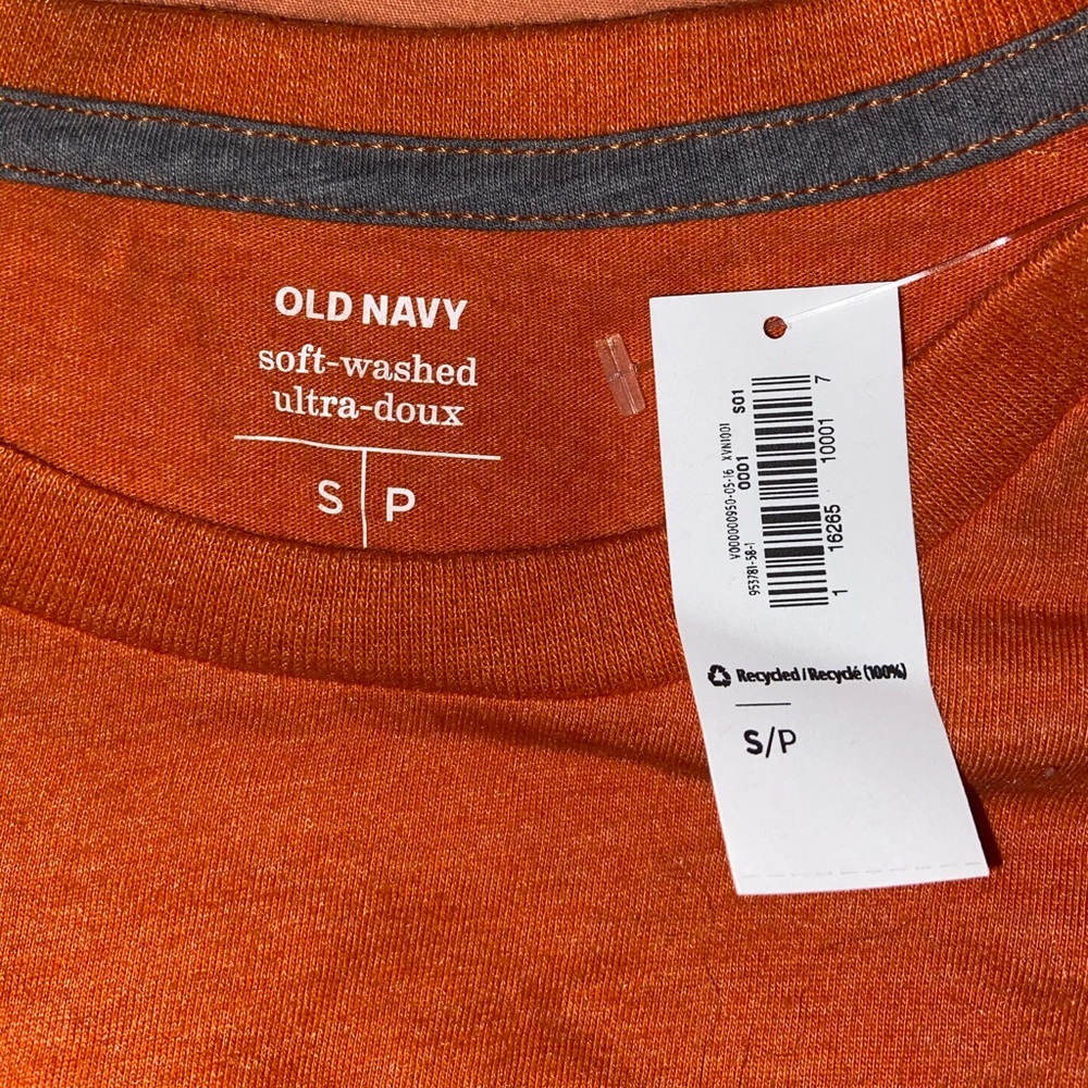 Men’s tee NWT